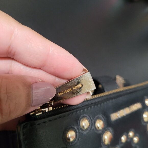 Michael Kors Adele Embellished Leather Smartphone Wallet - Picture 11 of 13